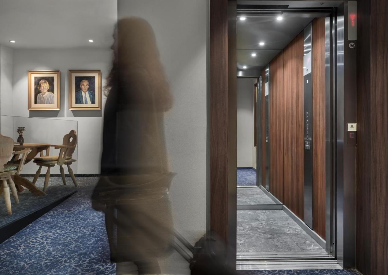 Hotel Schwarzer Adler Innsbruck Eksteriør billede