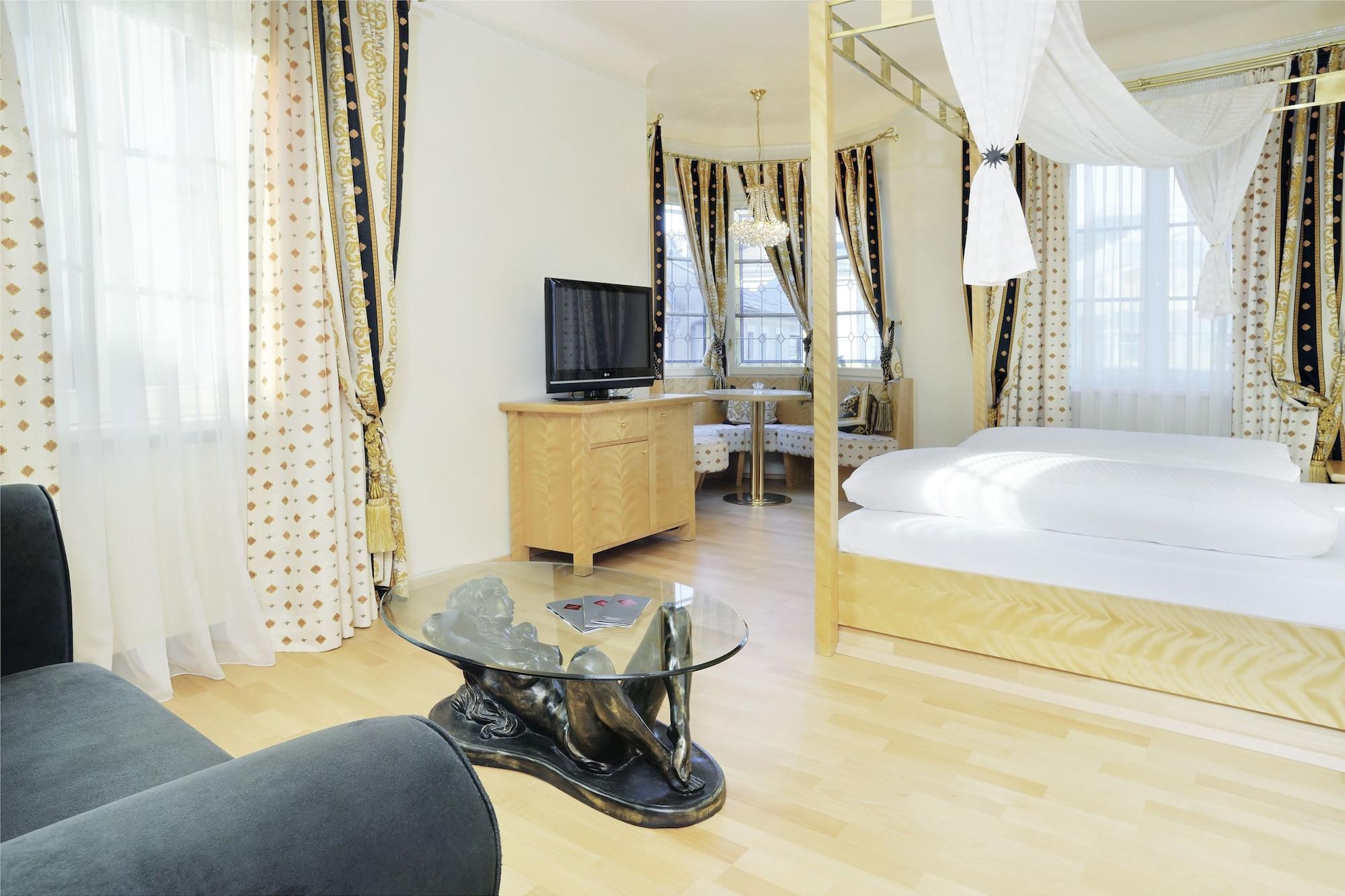 Hotel Schwarzer Adler Innsbruck Eksteriør billede